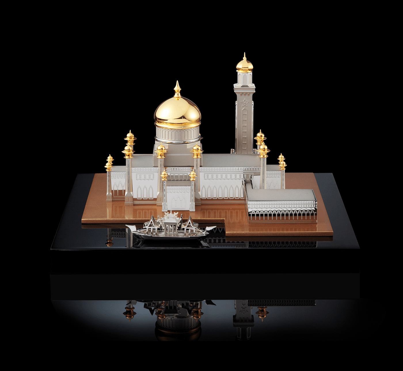 Silver Model of the Sultan Oman Saiffudin Mosque